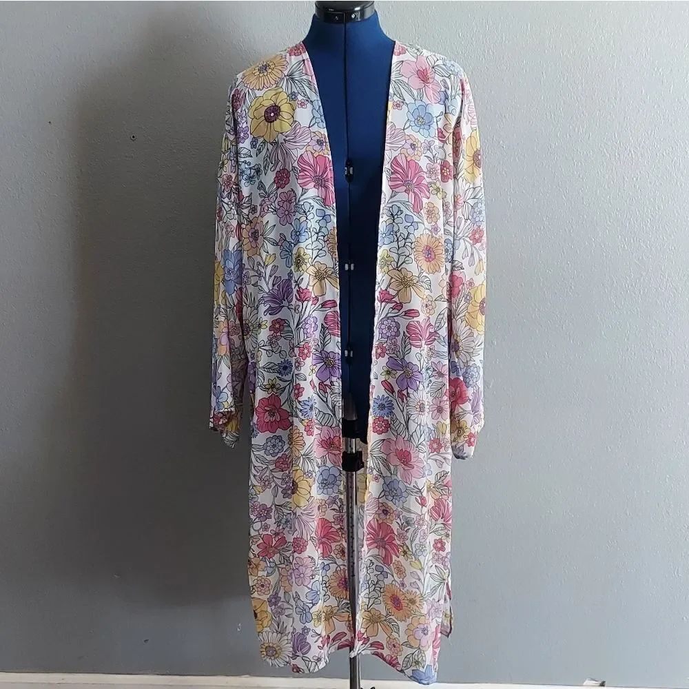L.I.F.E. Floral Kimono Medium